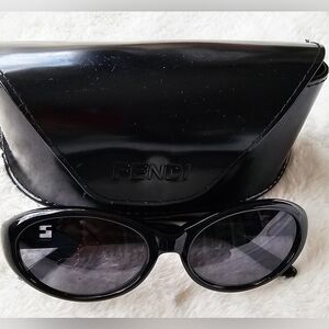 Fendi Black Sunglasses Oval Frame